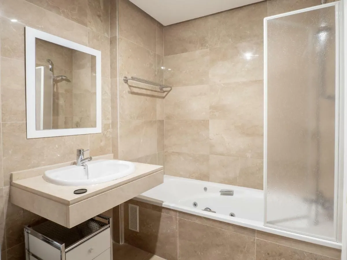2284-Apt With Big Terrace With Sea View Apartment Manilva